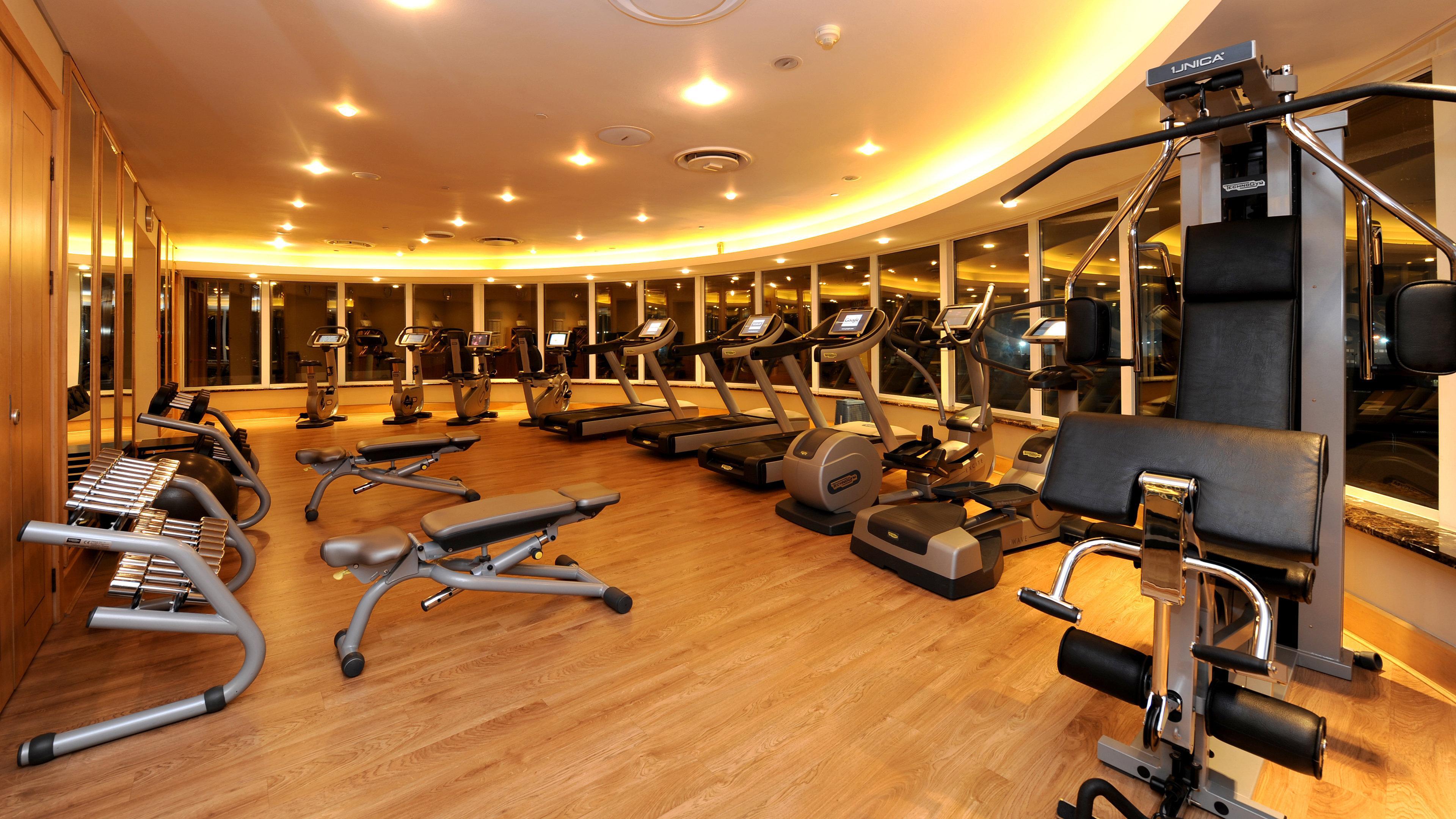 Intercontinental Johannesburg Or Tambo Airport Hotel By Ihg Kempton Park Exterior foto A gym in a hotel