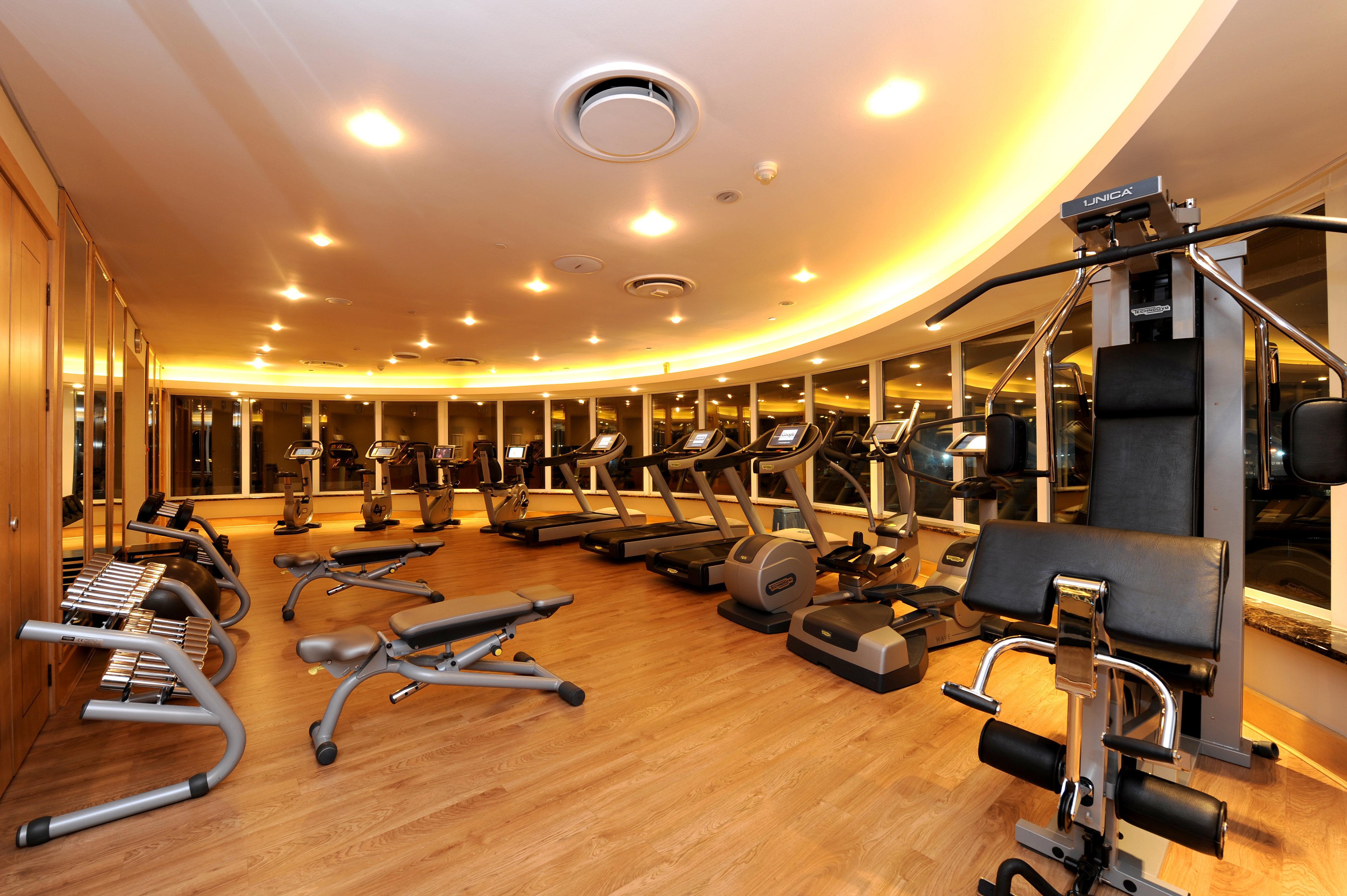 Intercontinental Johannesburg Or Tambo Airport Hotel By Ihg Kempton Park Exterior foto A gym in a hotel