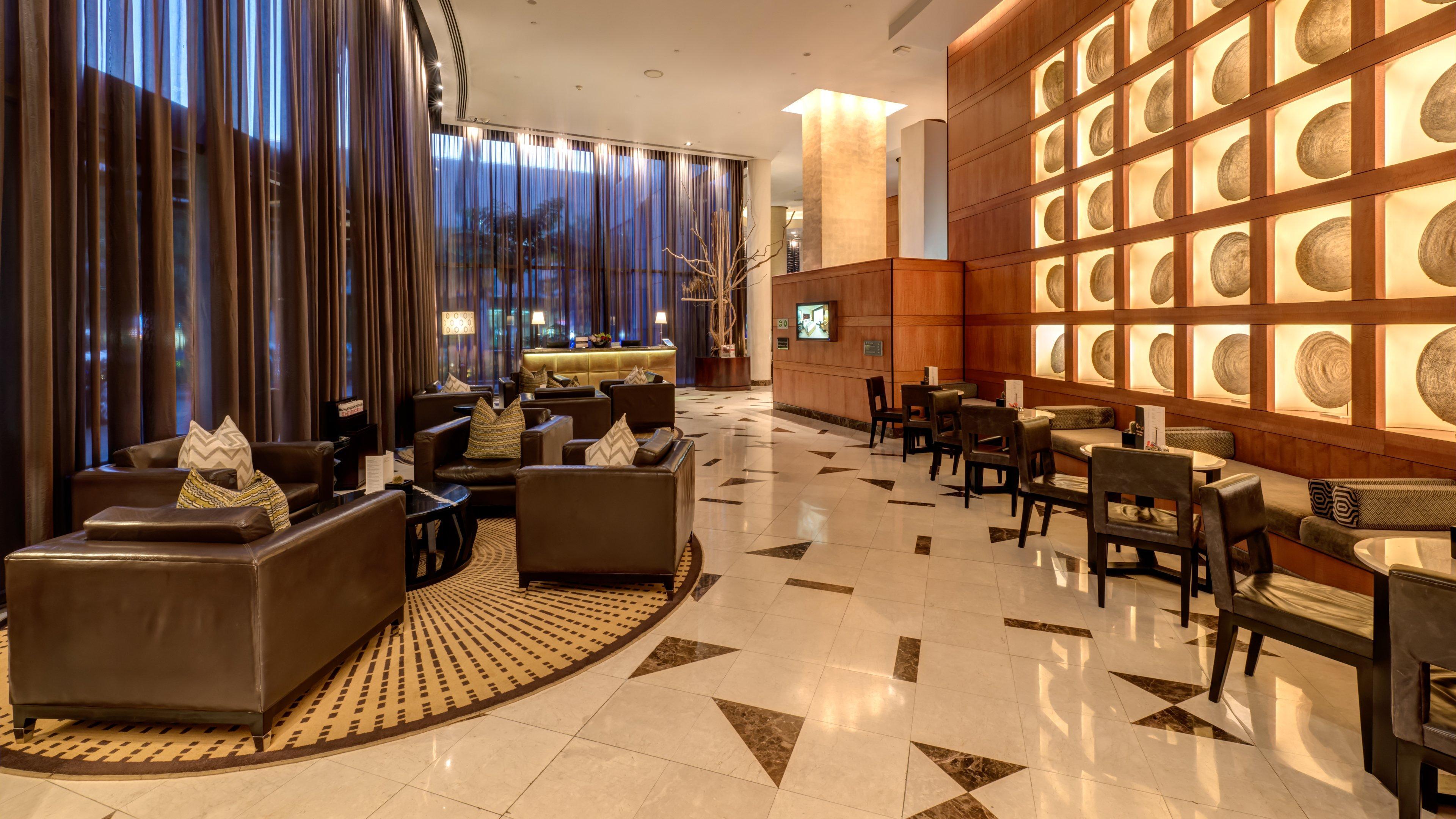Intercontinental Johannesburg Or Tambo Airport Hotel By Ihg Kempton Park Exterior foto The lobby of the hotel